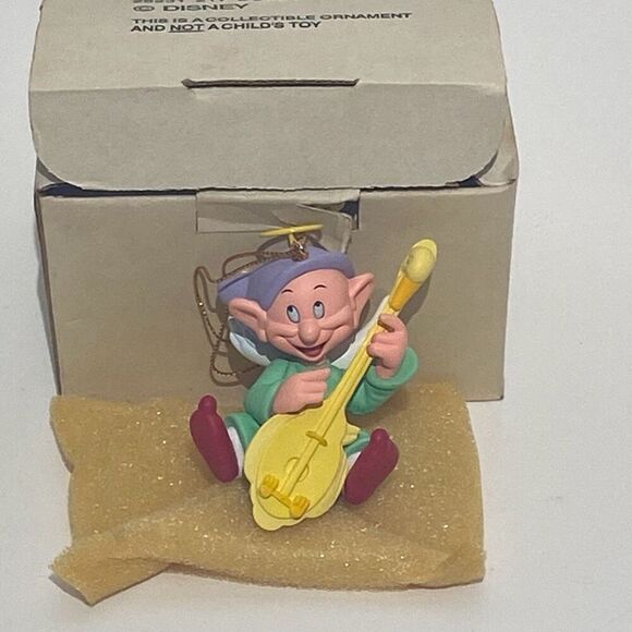 Disney Angel Dopey Dwarf With Guitar Snow White Collectible Hanging Ornament - Picture 1 of 6